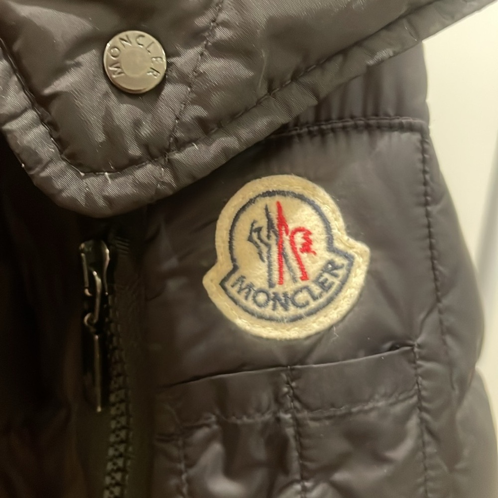Moncler Drawstring-Back Puffer Jacket “Chambly” L… - image 5